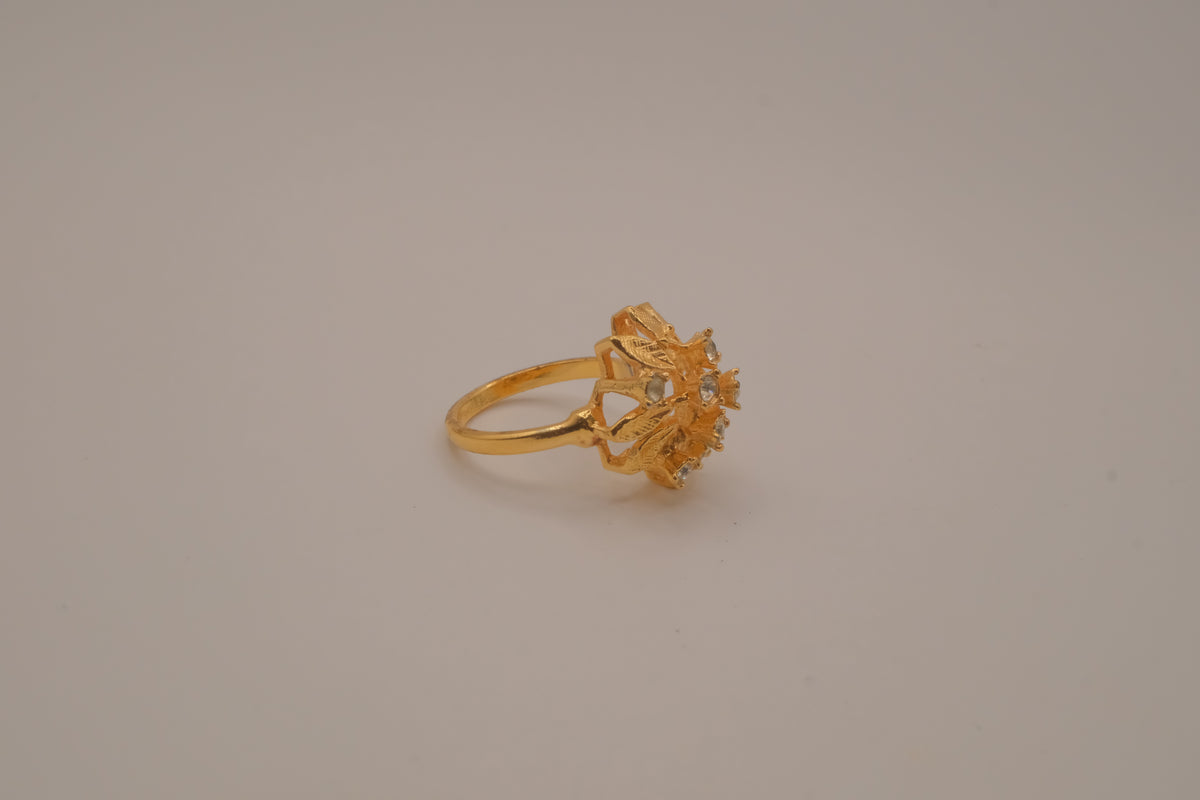 Vintage yellow gold cluster cocktail ring