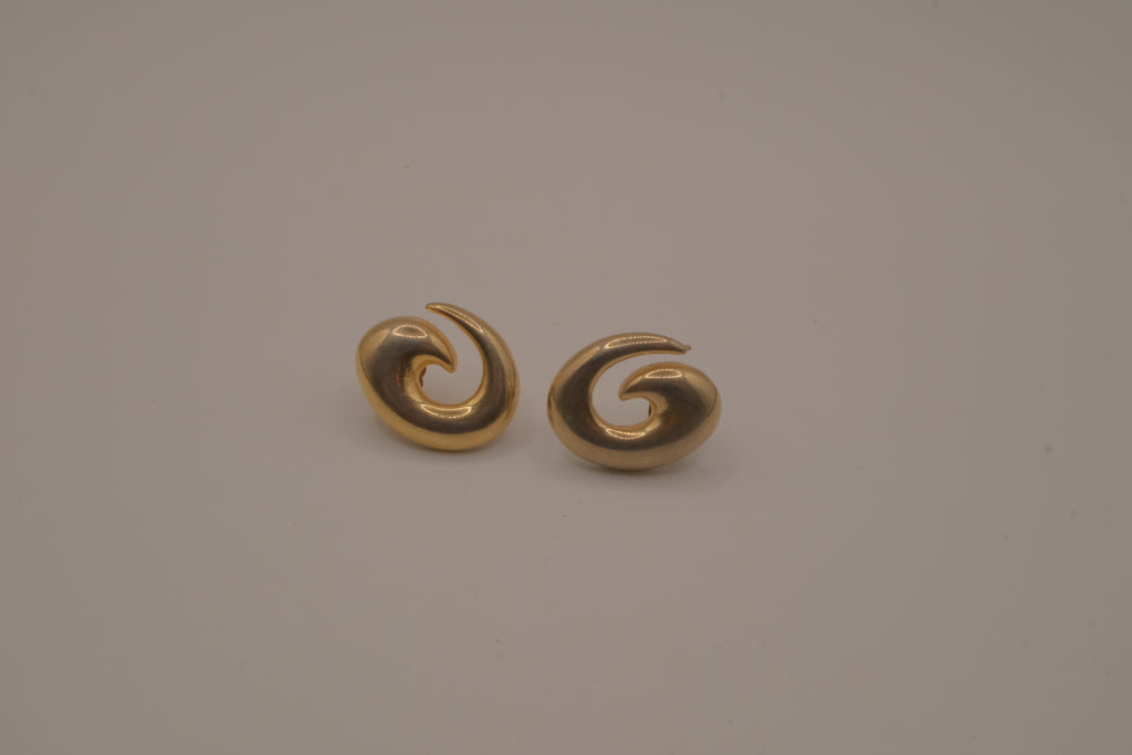 Vintage gold-tone swirl earrings