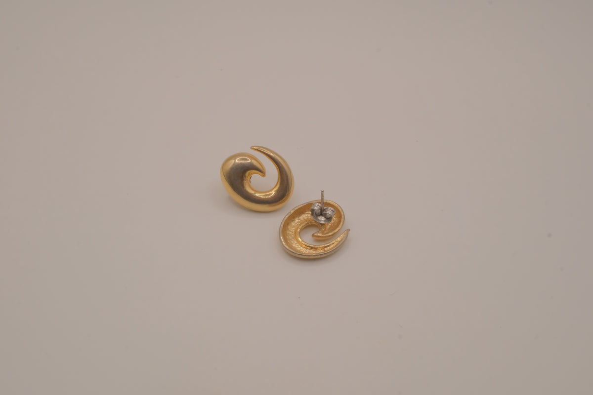 Vintage gold-tone swirl earrings