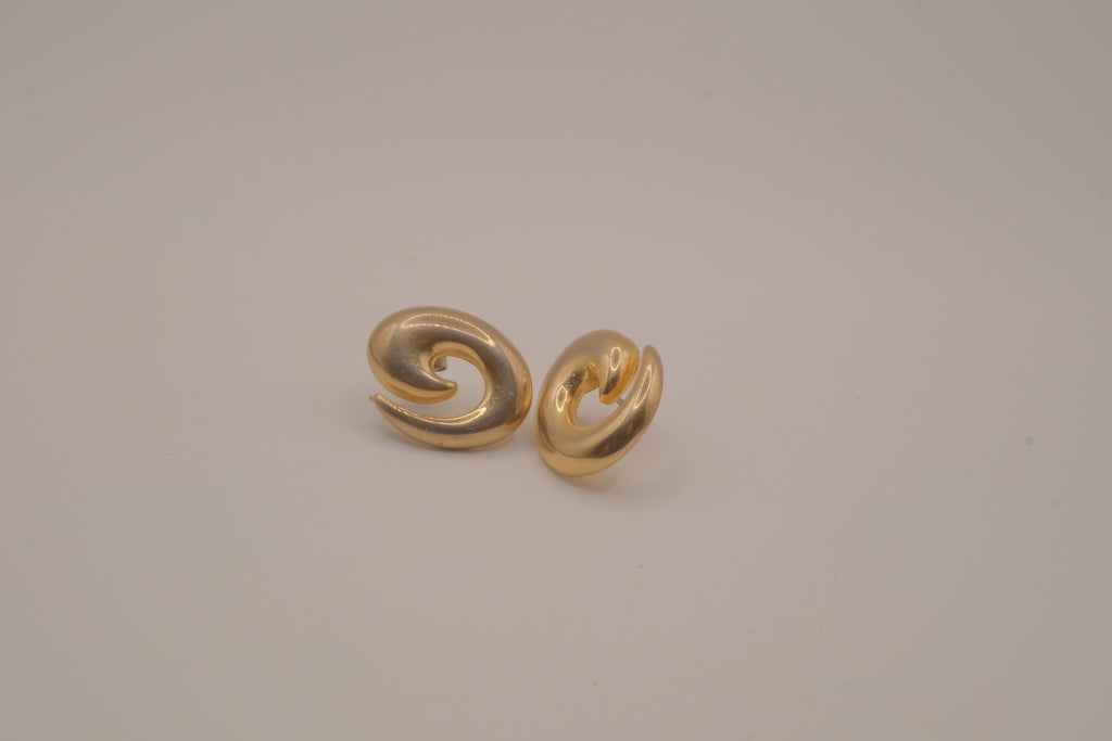 Vintage gold-tone swirl earrings