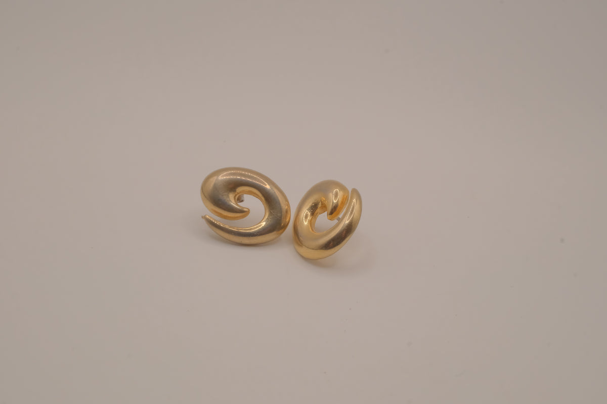 Vintage gold-tone swirl earrings