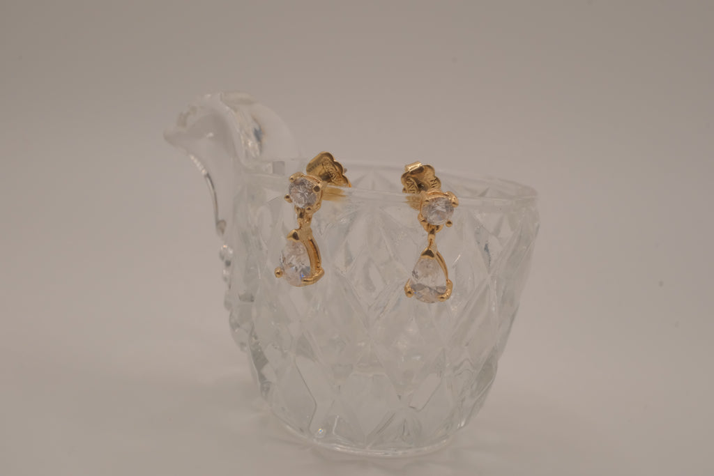 Vintage Avon gold-tone drop earrings
