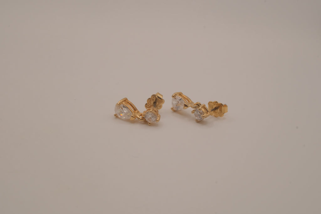 Vintage Avon gold-tone drop earrings