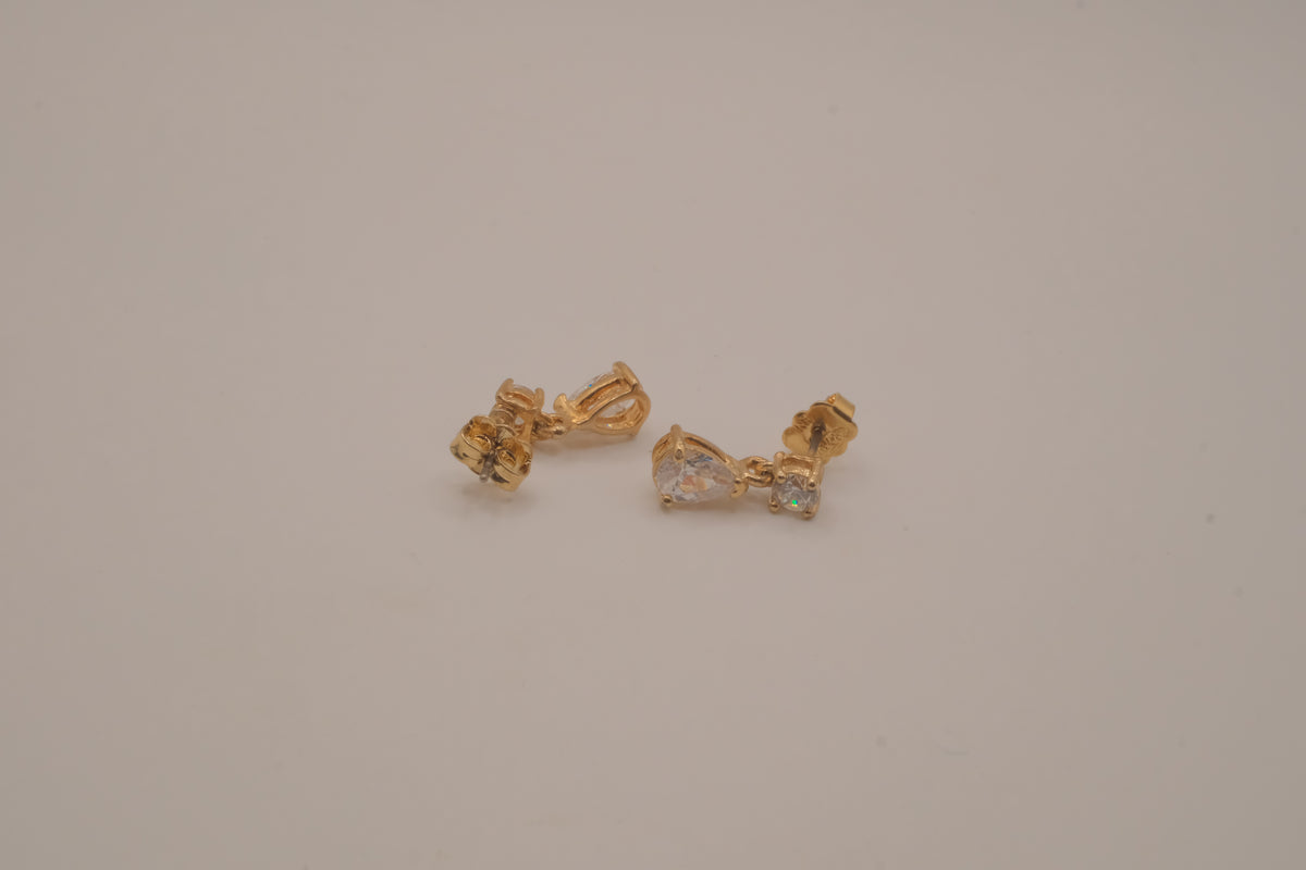 Vintage Avon gold-tone drop earrings
