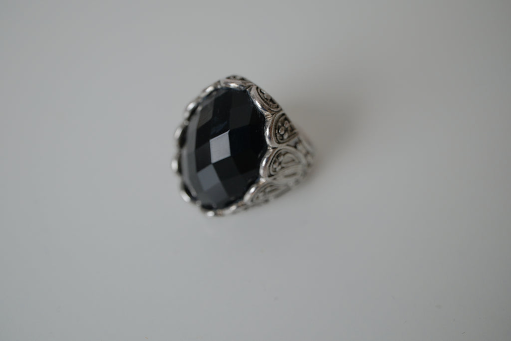 Vintage oversize Silver toned Black statement ring