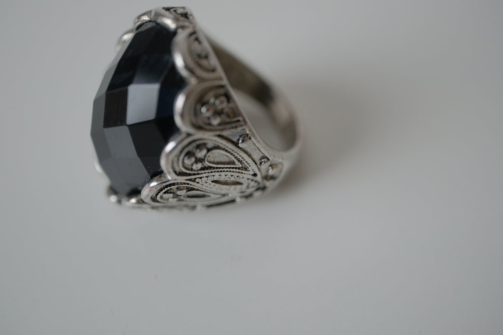 Vintage oversize Silver toned Black statement ring