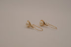 Vintage Avon calla lily faux pearl earrings