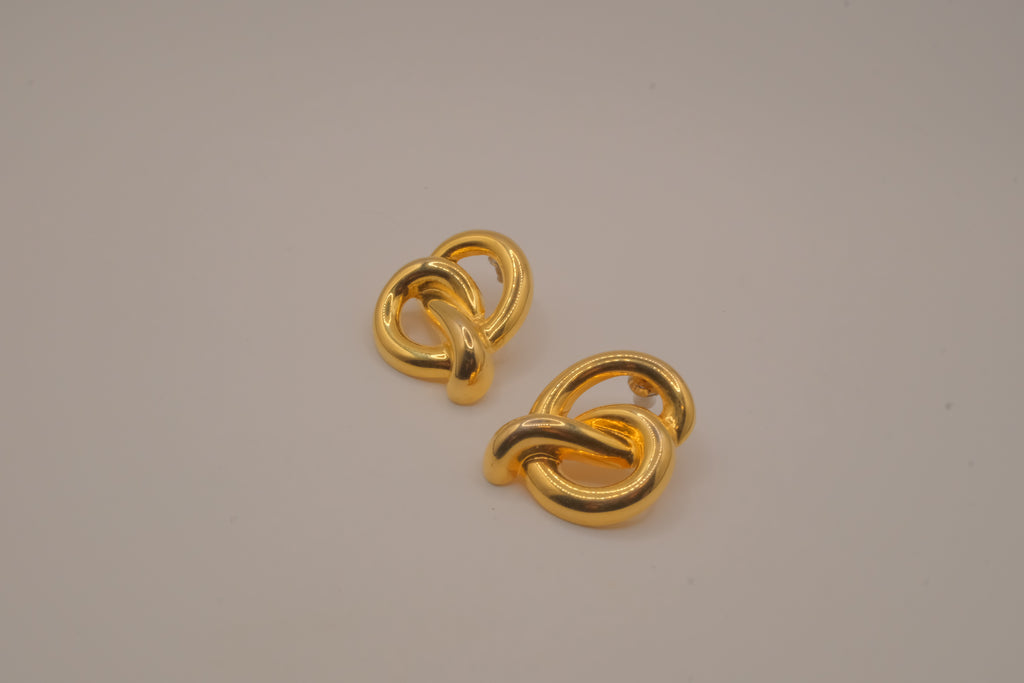 Vintage gold interlocking modernist earrings