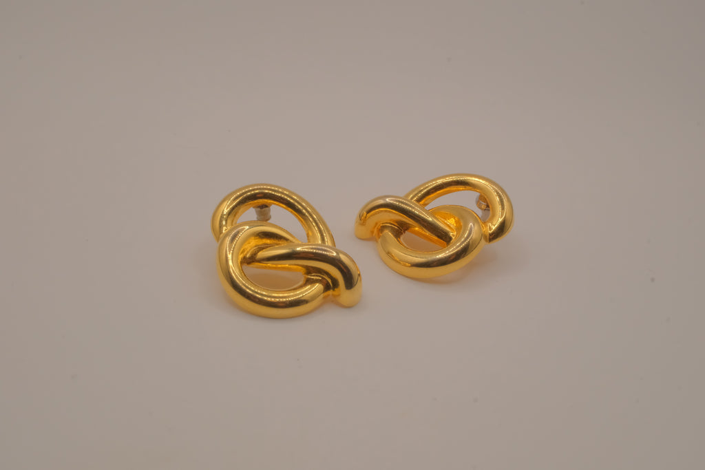 Vintage gold interlocking modernist earrings
