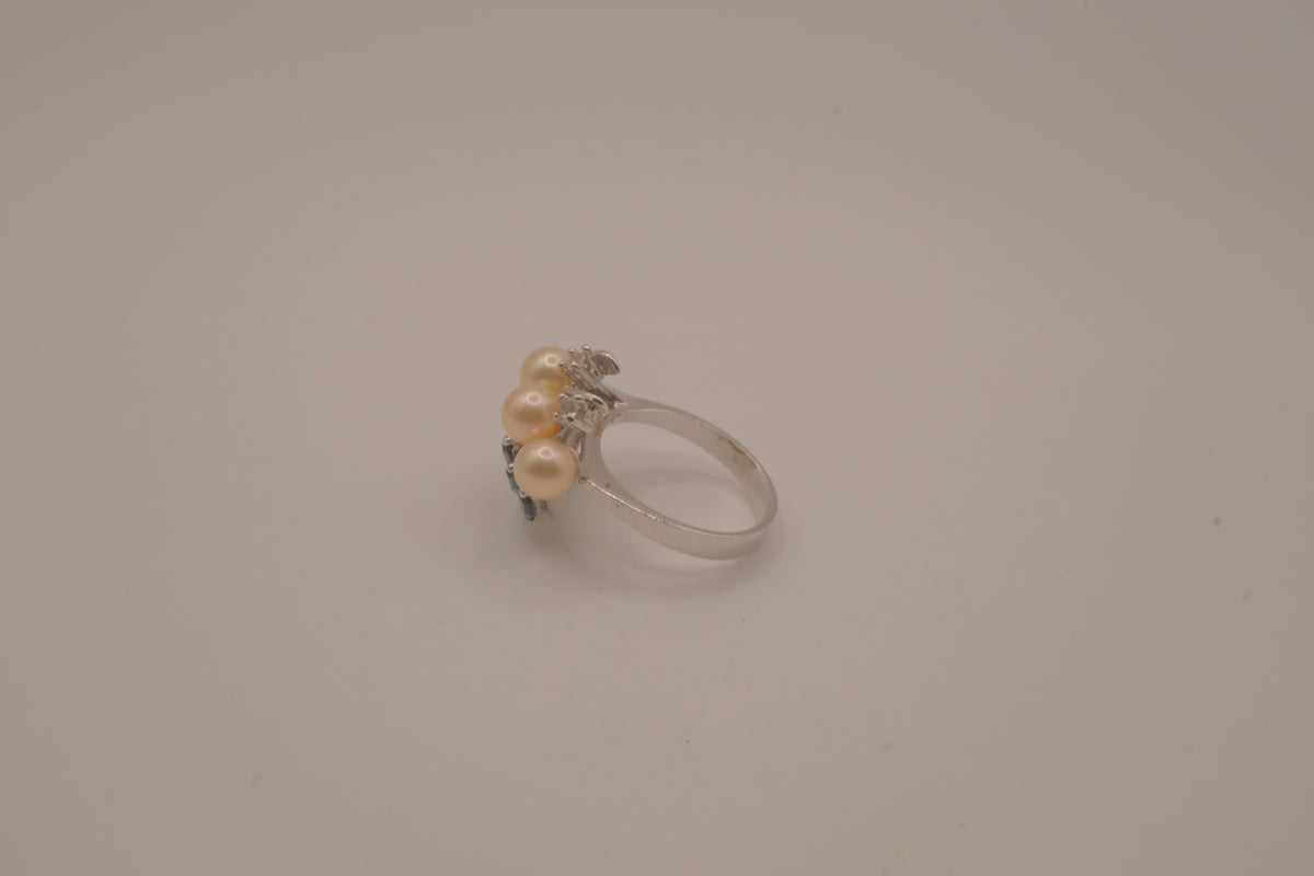 Sterling silver faux pearl and rhinestones cocktail ring