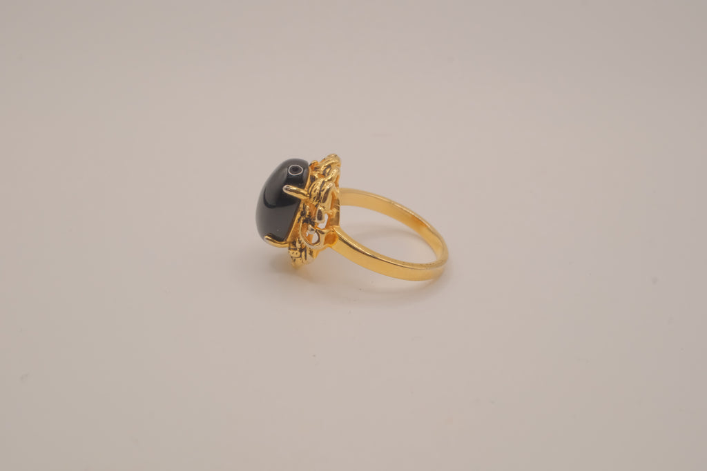 Vintage oval faux black onyx cocktail ring