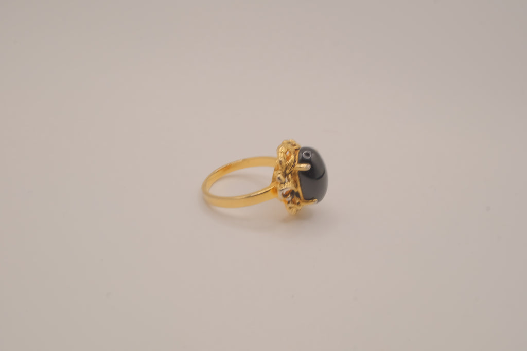 Vintage oval faux black onyx cocktail ring