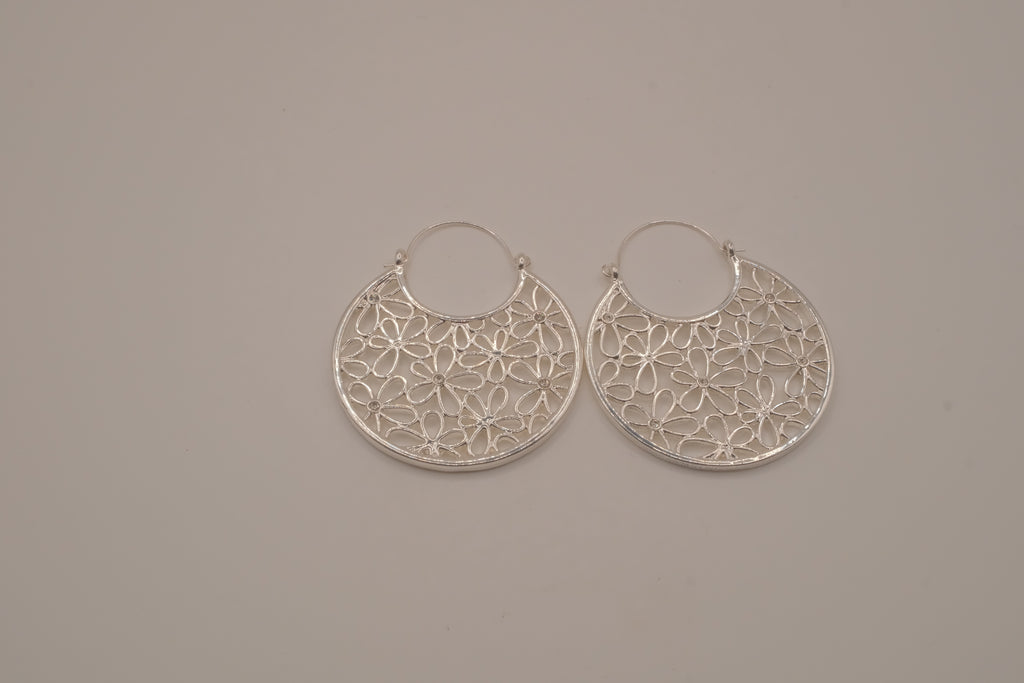 Avon filigree floral hoop earrings