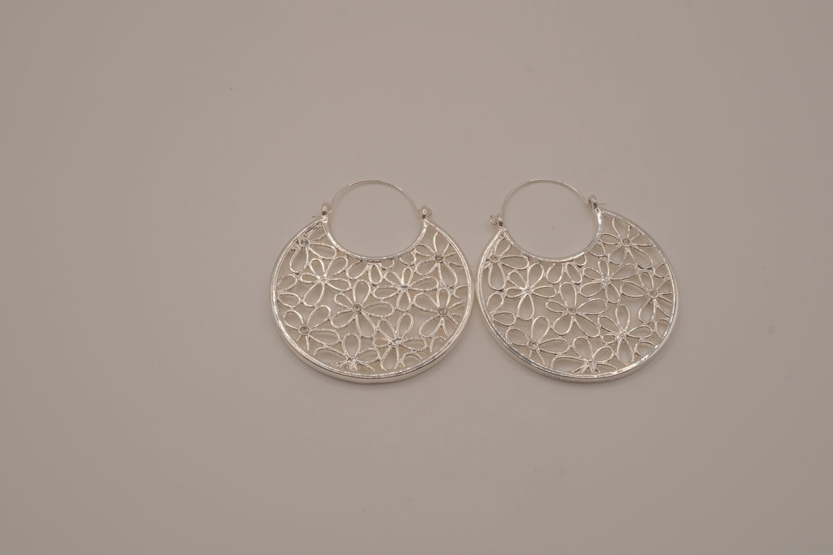 Avon filigree floral hoop earrings