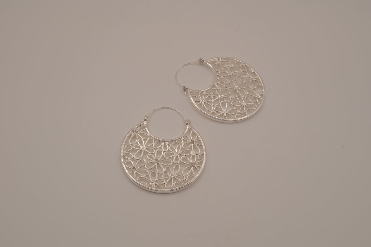 Avon filigree floral hoop earrings