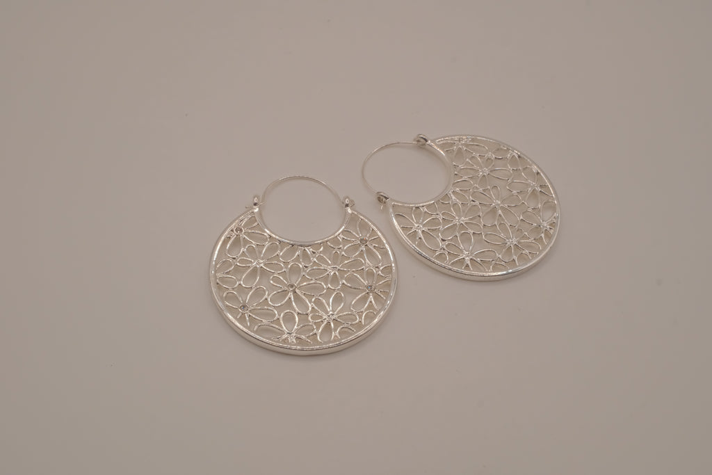 Avon filigree floral hoop earrings