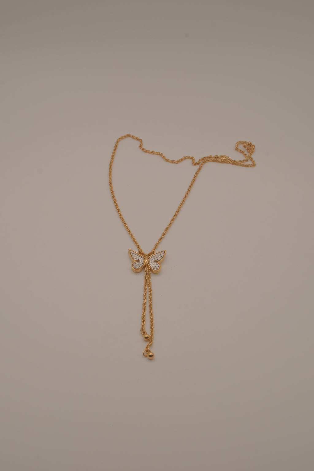 Vintage 1979 Avon Butterfly Lariat Necklace