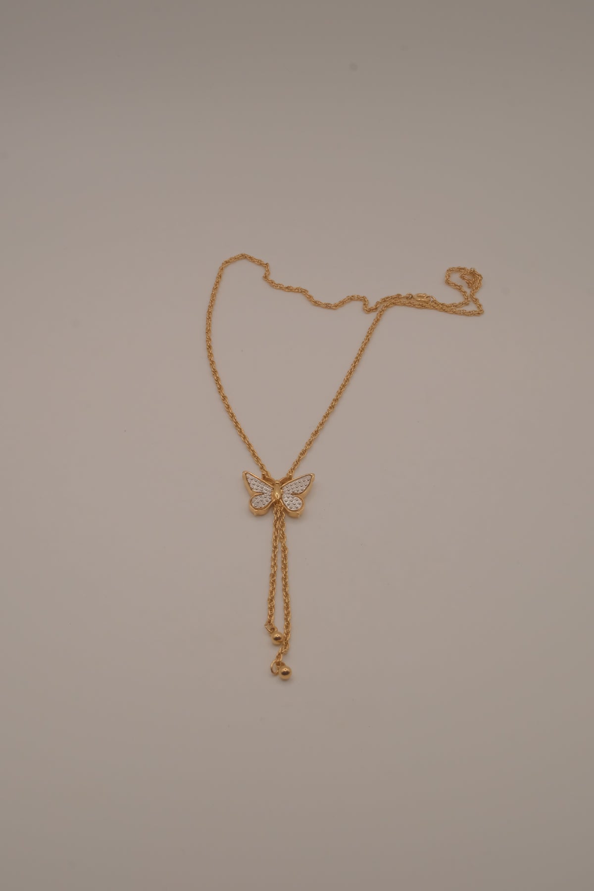 Vintage 1979 Avon Butterfly Lariat Necklace
