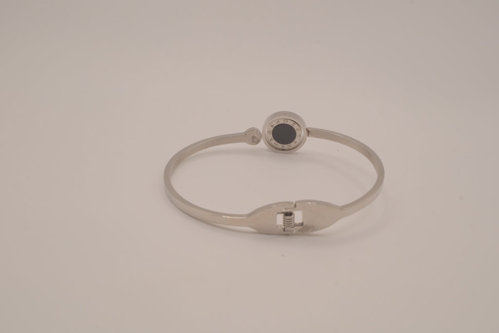 Minimalist cuff with Mother of Pearl/Faux onyx inlay
