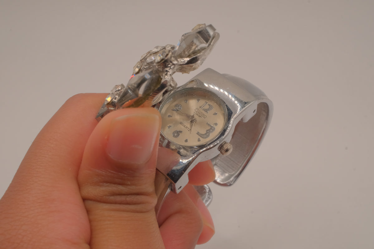 Vintage Figaro Couture rhinestone peek-a-boo bangle bracelet watch&nbsp;