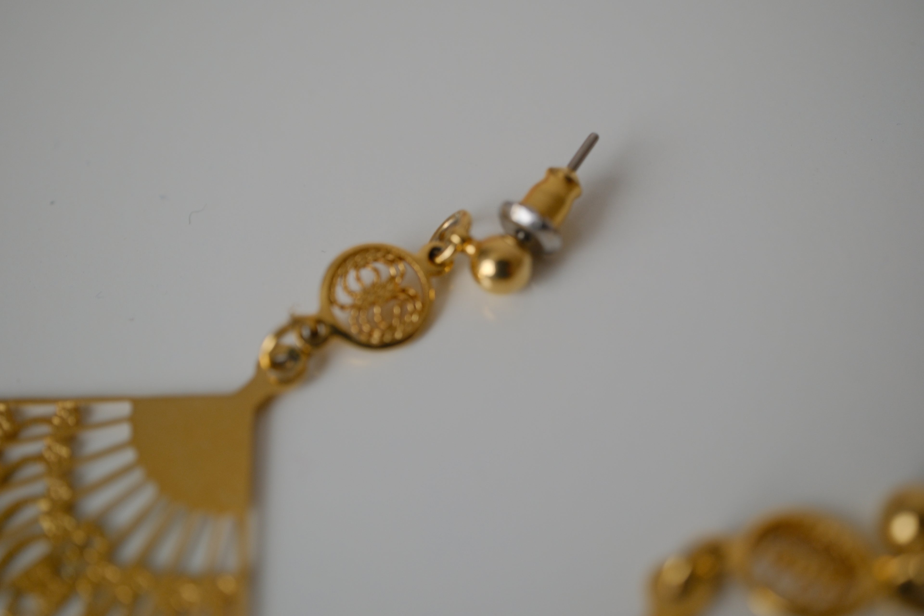 Vintage Gold toned filigree fan drop earrings