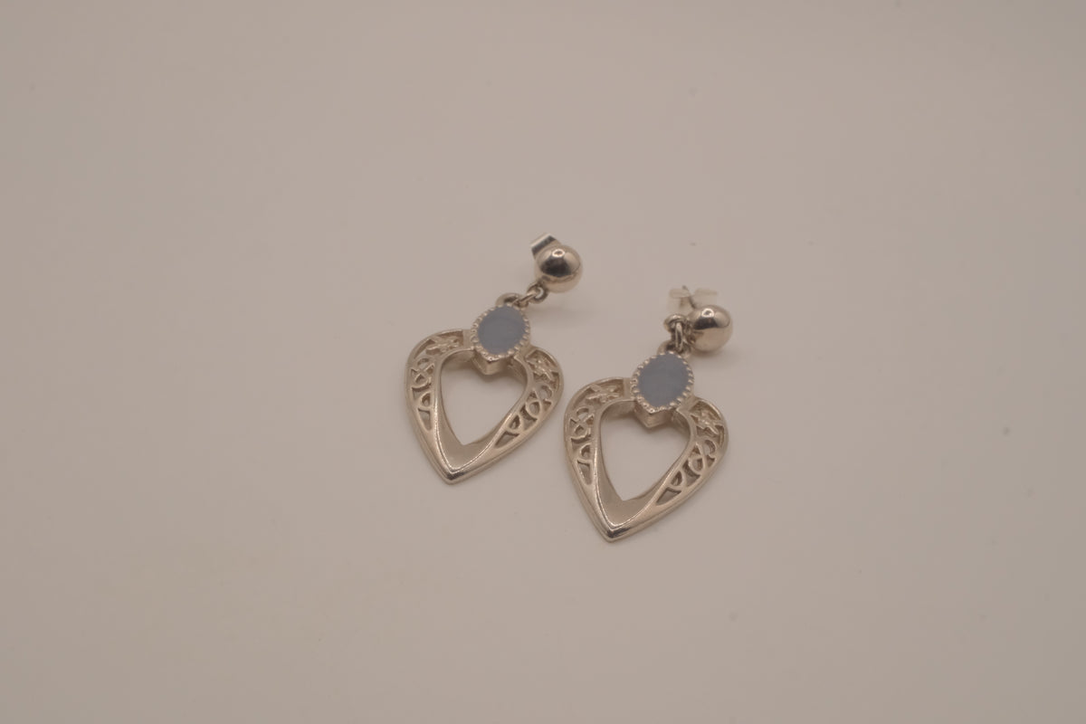 Vintage filigree heart dangle earrings