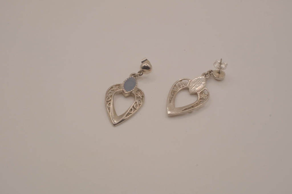Vintage filigree heart dangle earrings