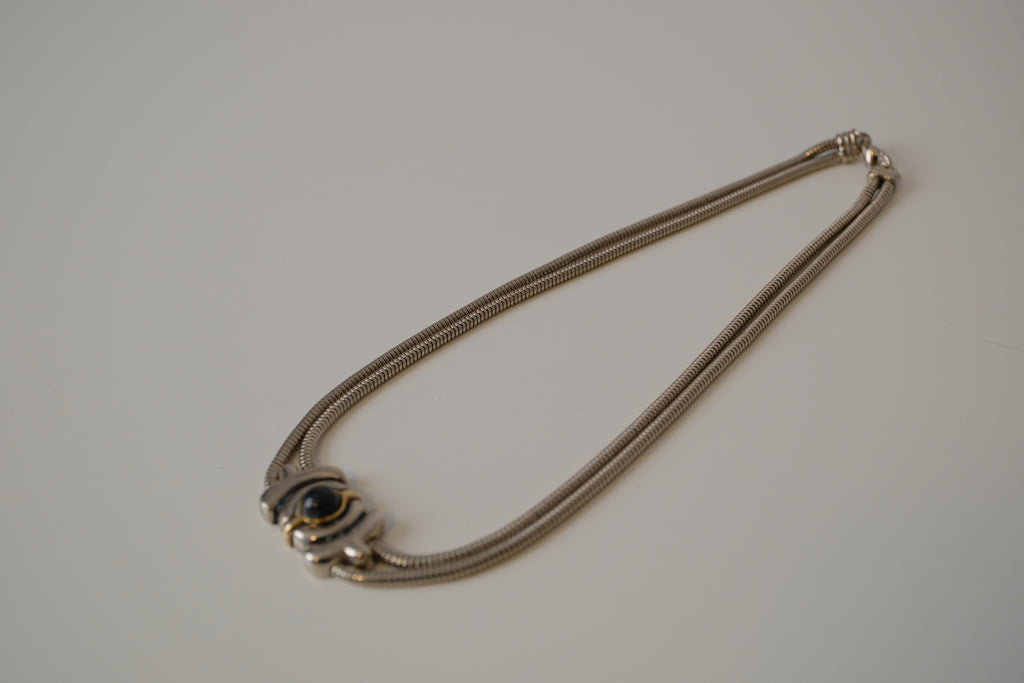 Vintage Serpentine chain Black Cabochon chocker necklace