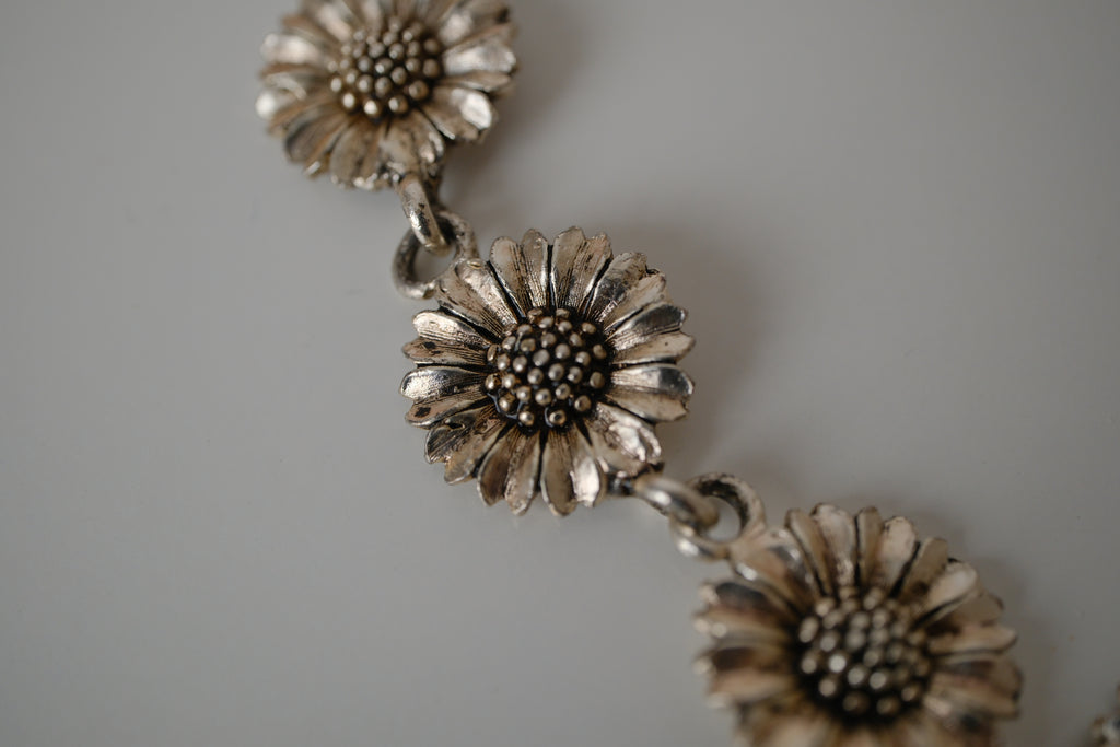 Vintage Daisy Flower link chain