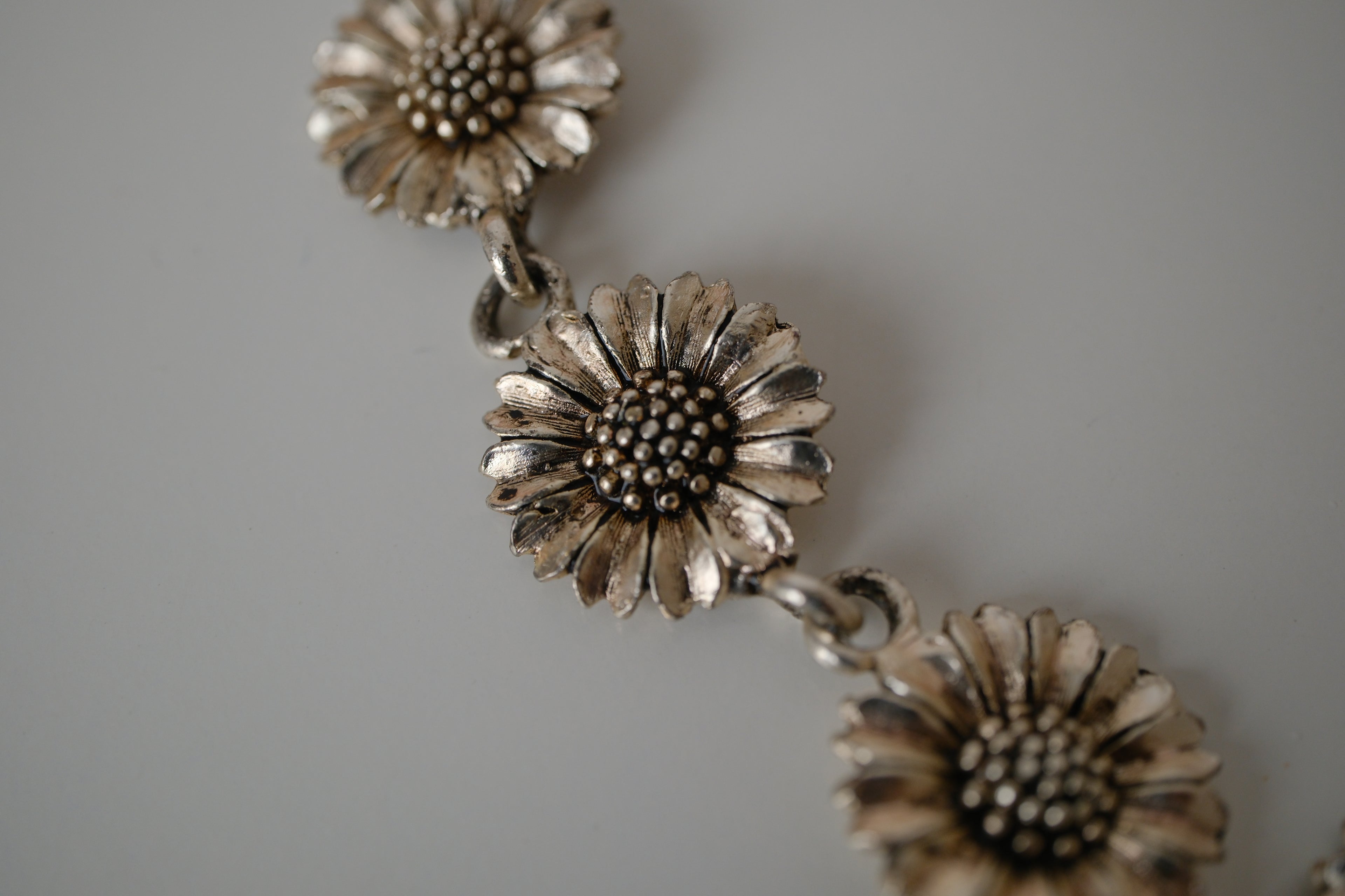 Vintage Daisy Flower link chain