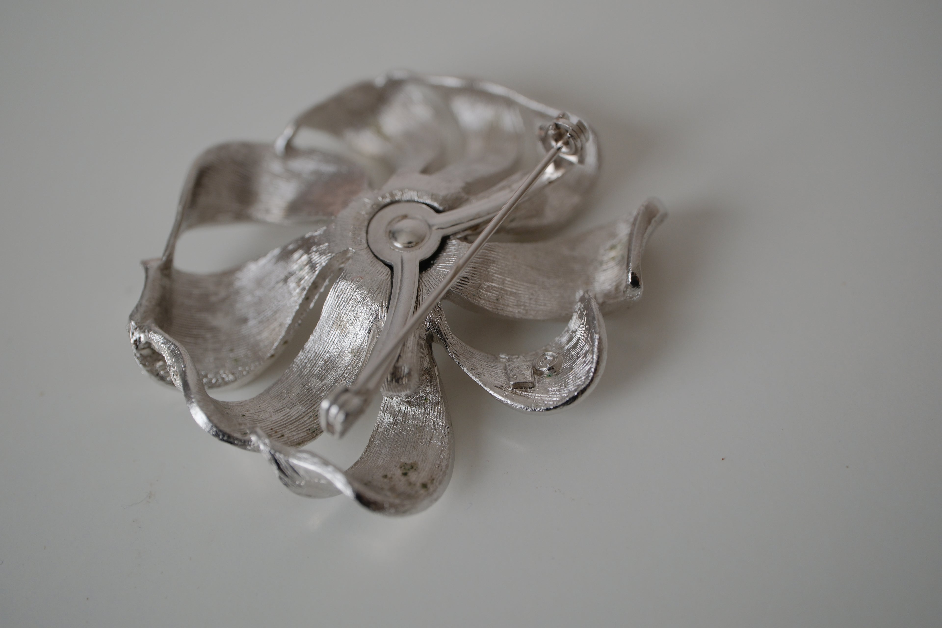 Vintage Coro silver-tone flower brooch