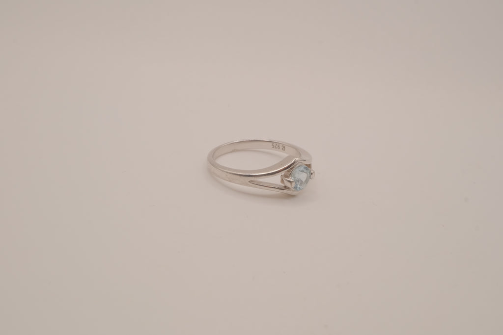 Vintage Sterling silver light blue stone ring