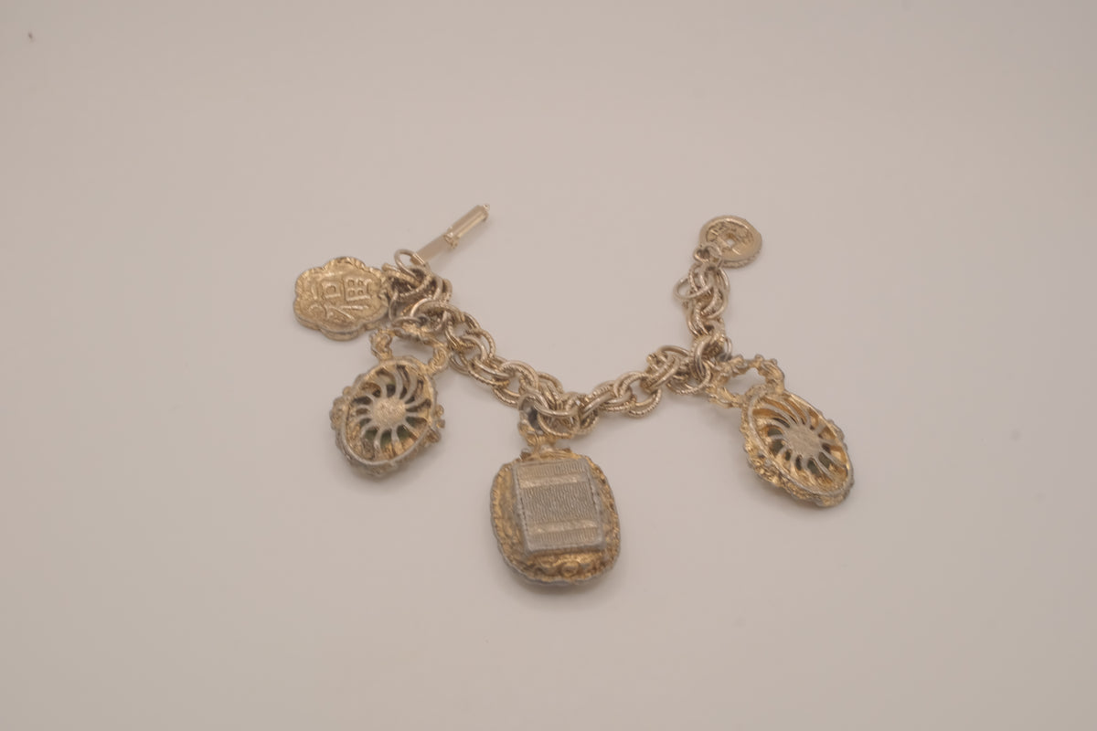 Vintage 1950s Asian-style charm bracelet