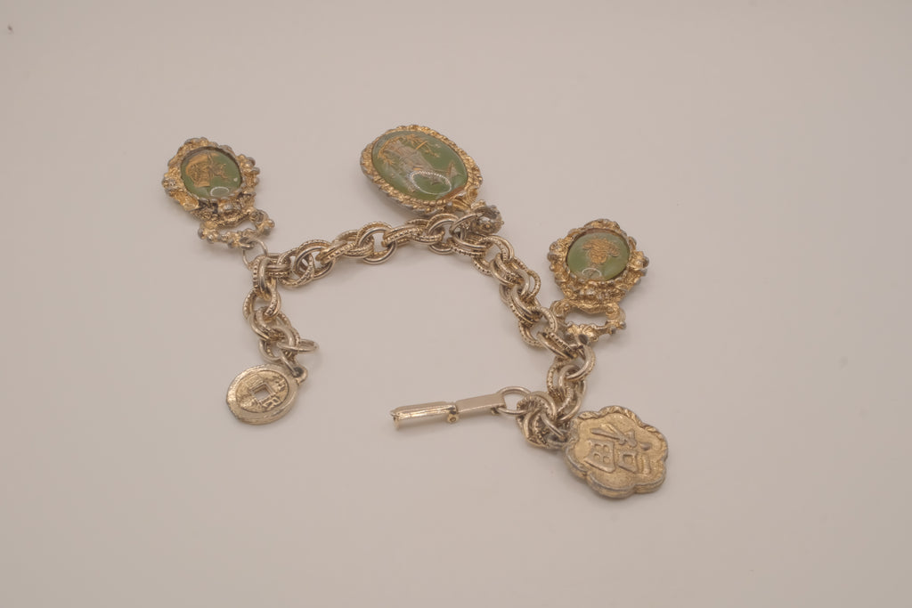 Vintage 1950s Asian-style charm bracelet