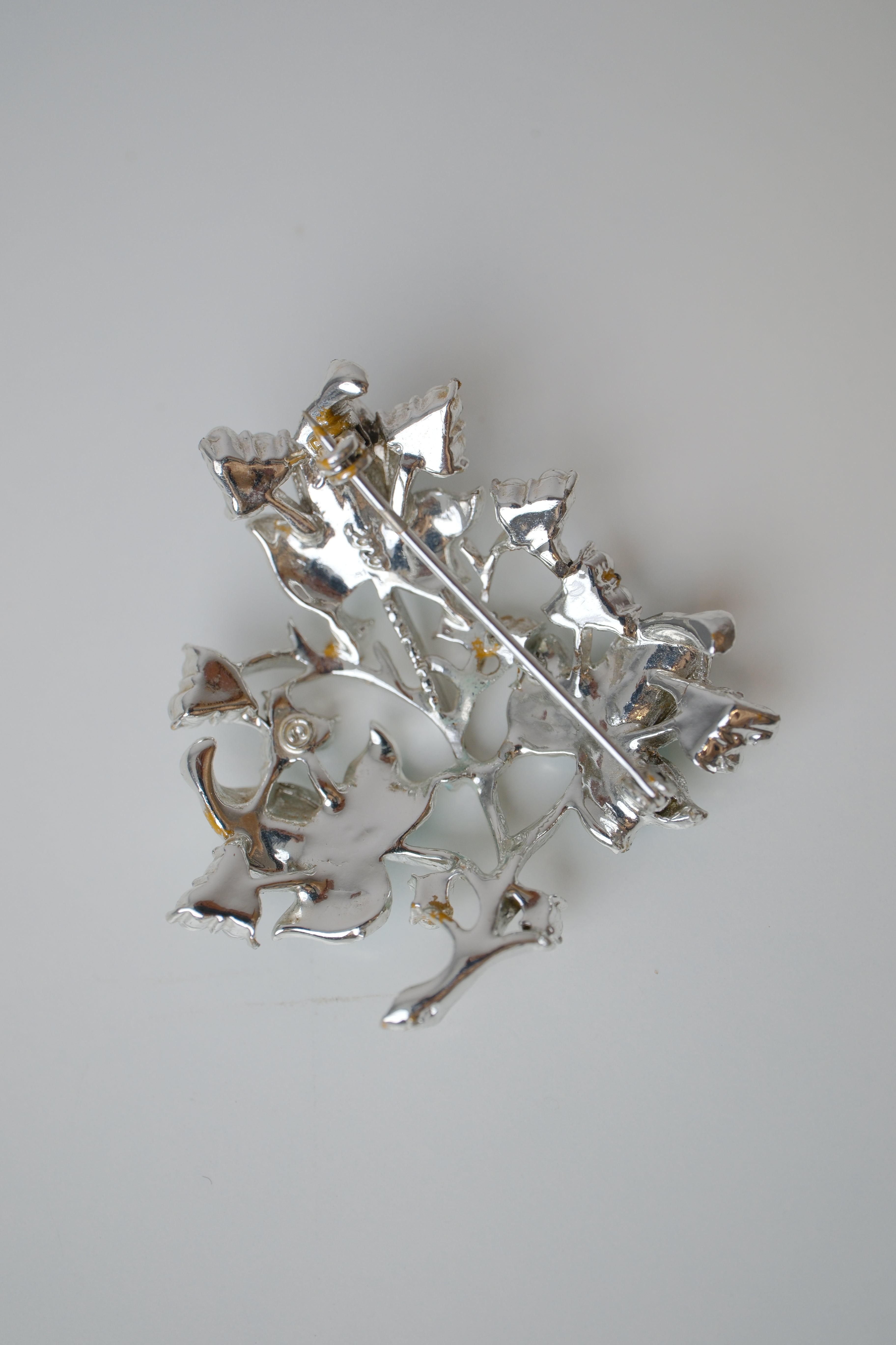 Vintage Coro Leaf and Berry brooch