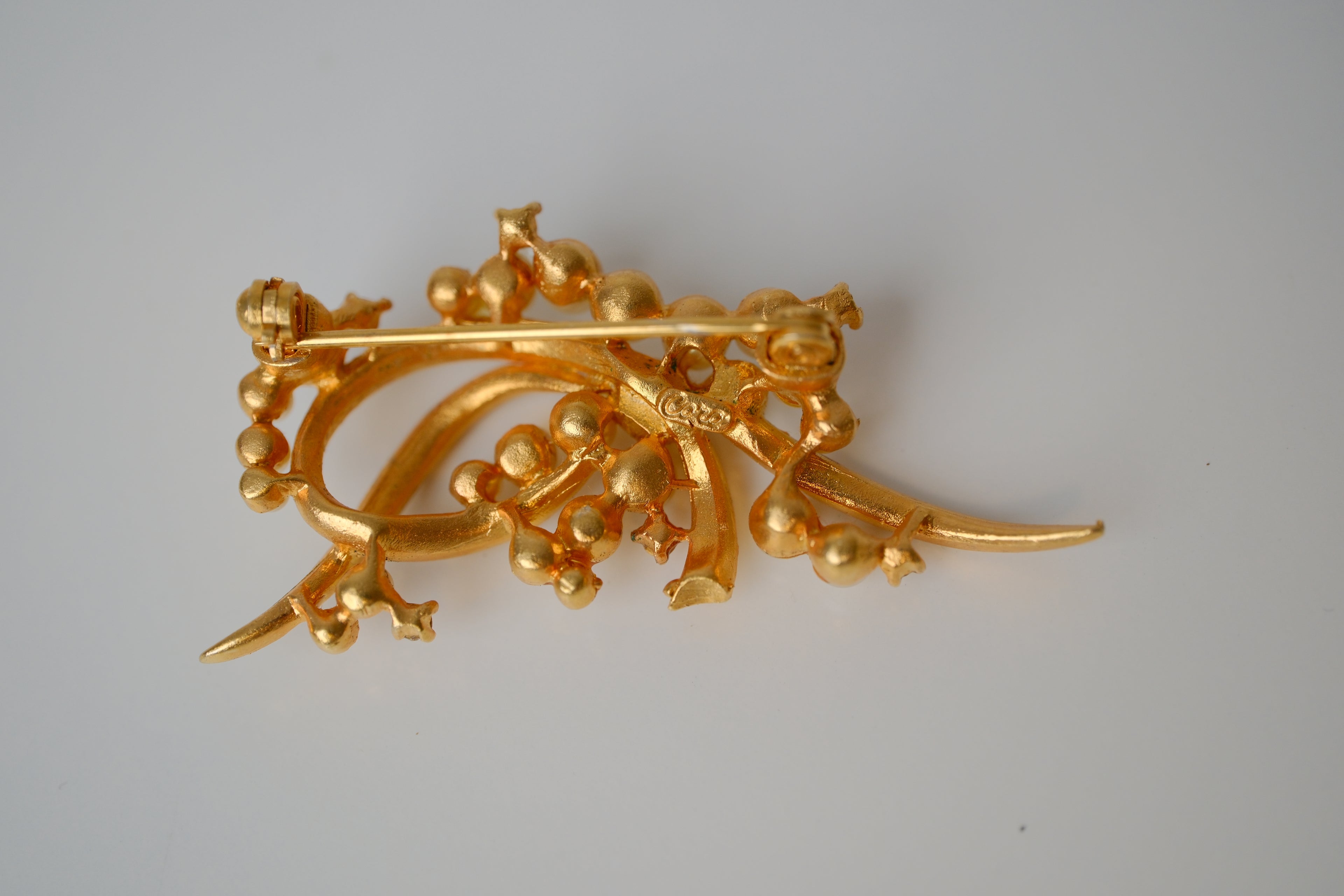 Vintage Coro Pearl floral spray motif brooch