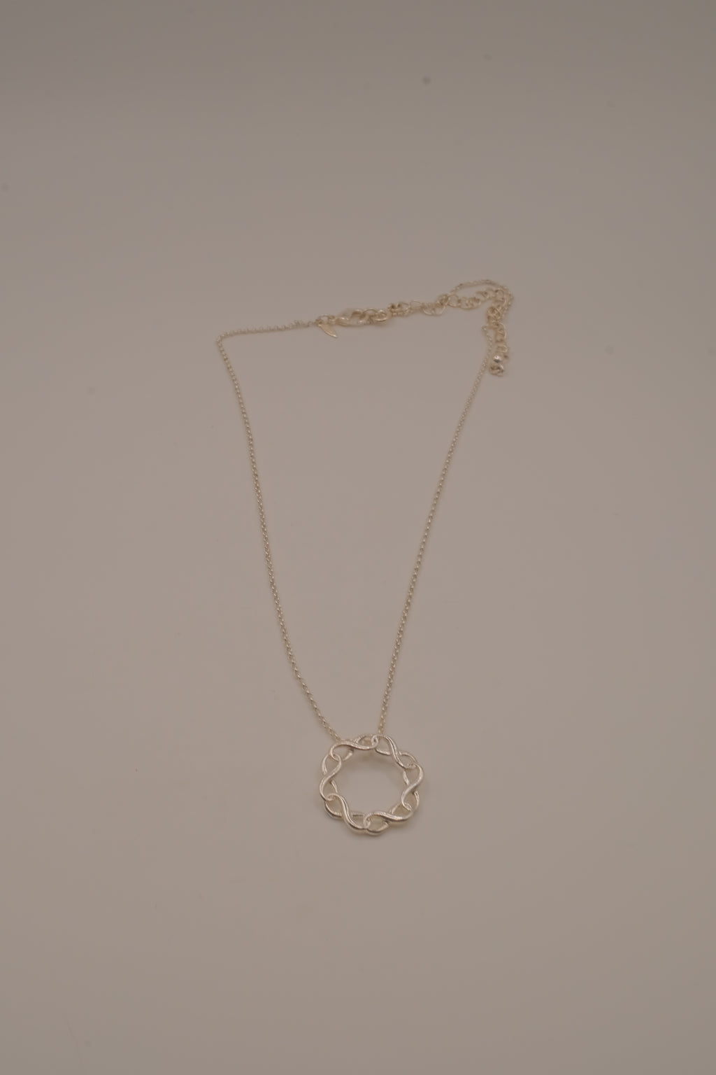 Avon Empowerment Circle of Support Necklace