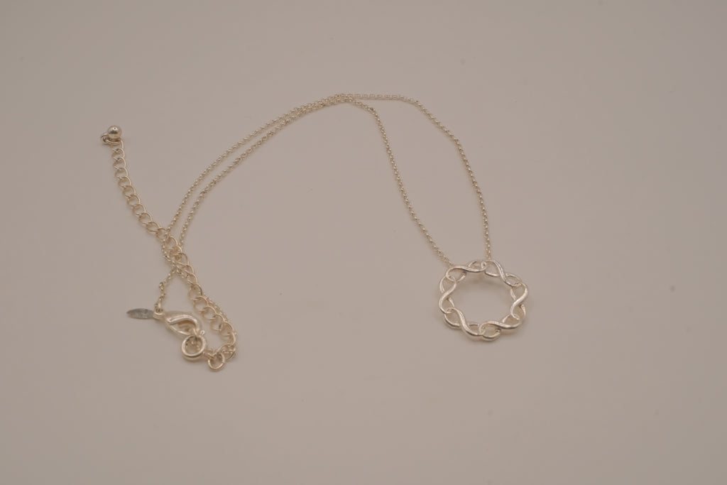 Avon Empowerment Circle of Support Necklace
