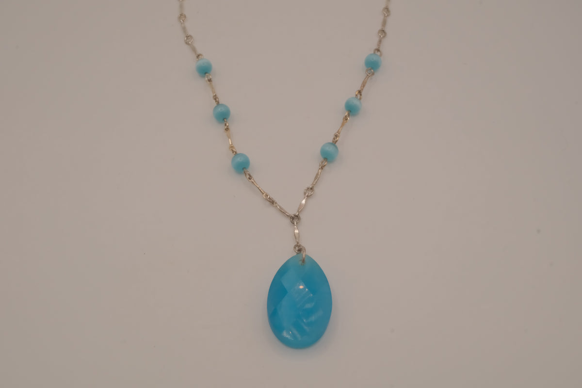 Vintage Avon Blue Cat's Eye Drop Necklace