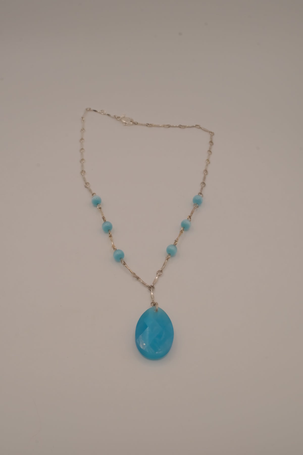 Vintage Avon Blue Cat's Eye Drop Necklace