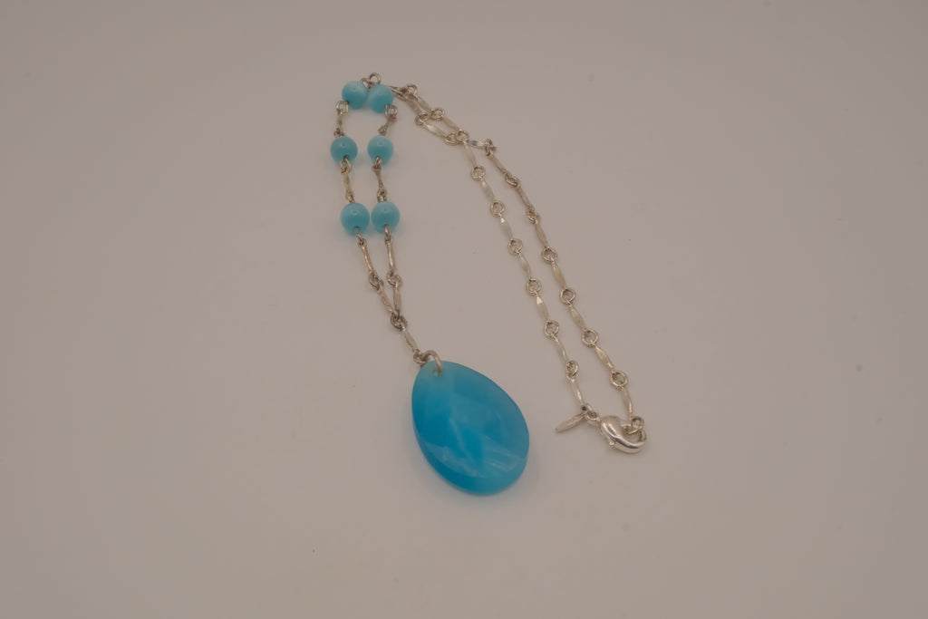 Vintage Avon Blue Cat's Eye Drop Necklace