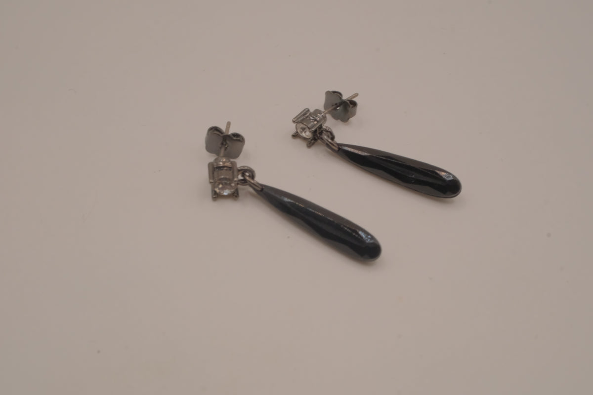 Vintage Avon black enamel torpedo drop earrings