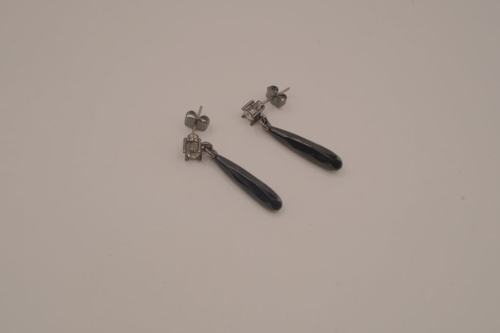 Vintage Avon black enamel torpedo drop earrings