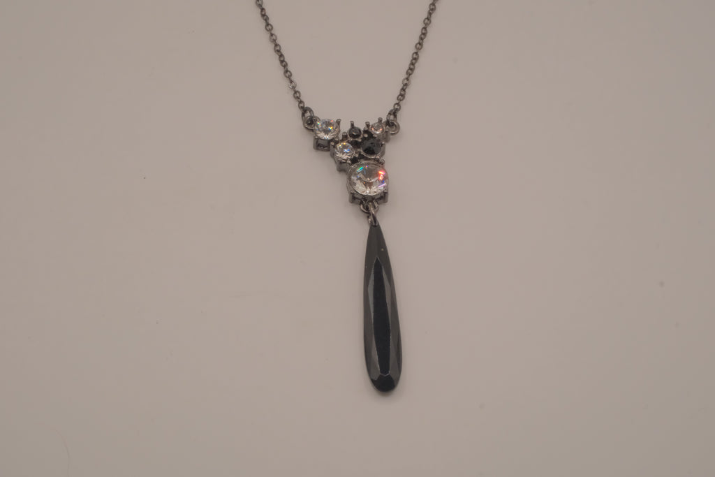 Vintage Avon Teardrop Bead "Y" Necklace&nbsp;