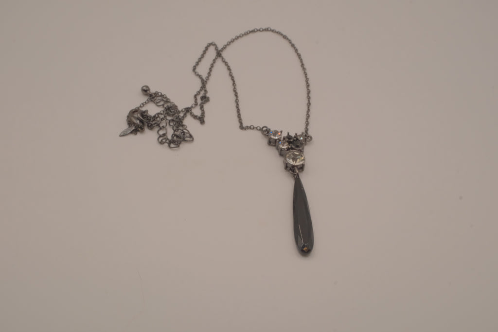 Vintage Avon Teardrop Bead "Y" Necklace&nbsp;