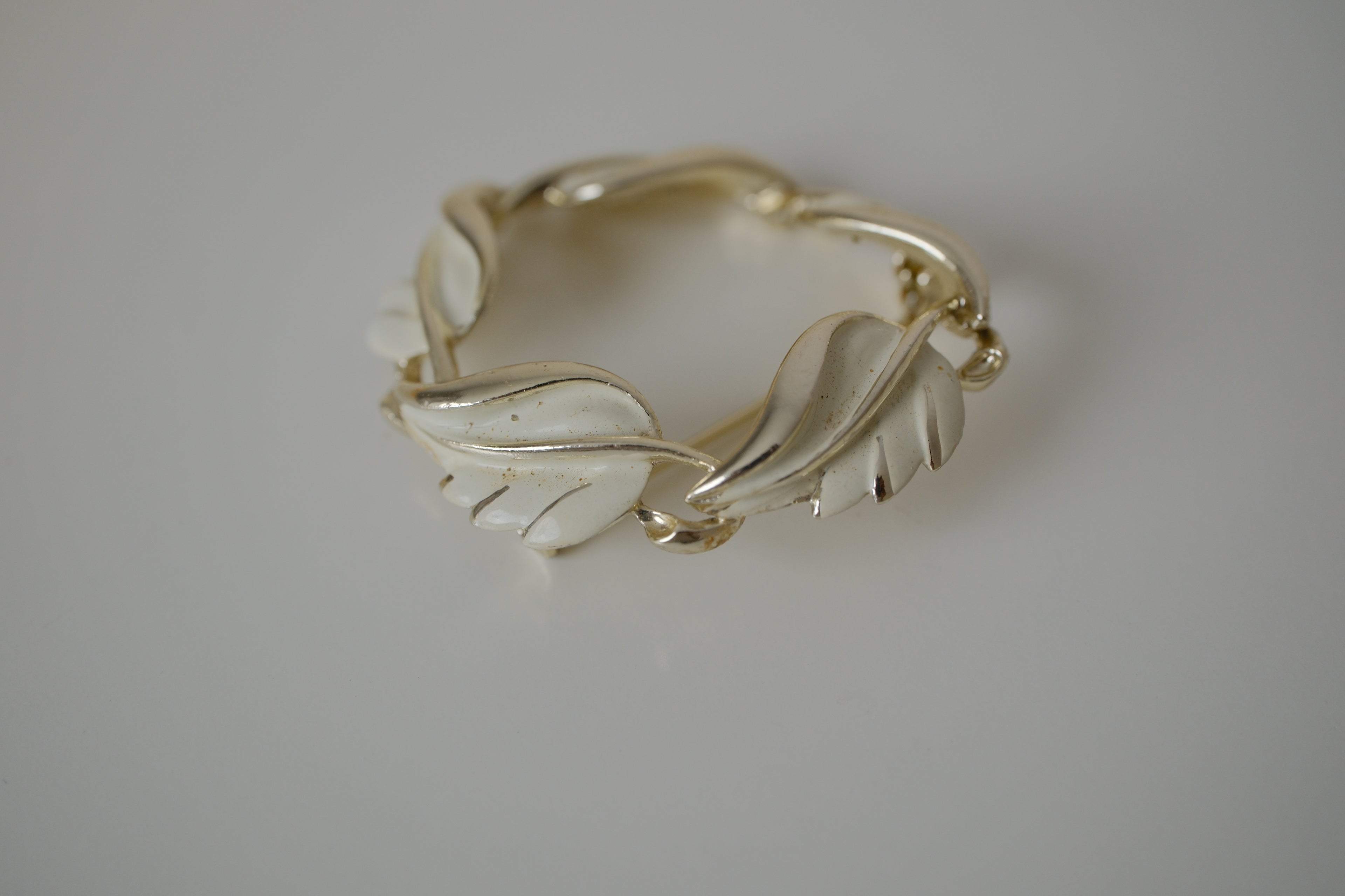 Vintage Coro White enamel Leaf brooch