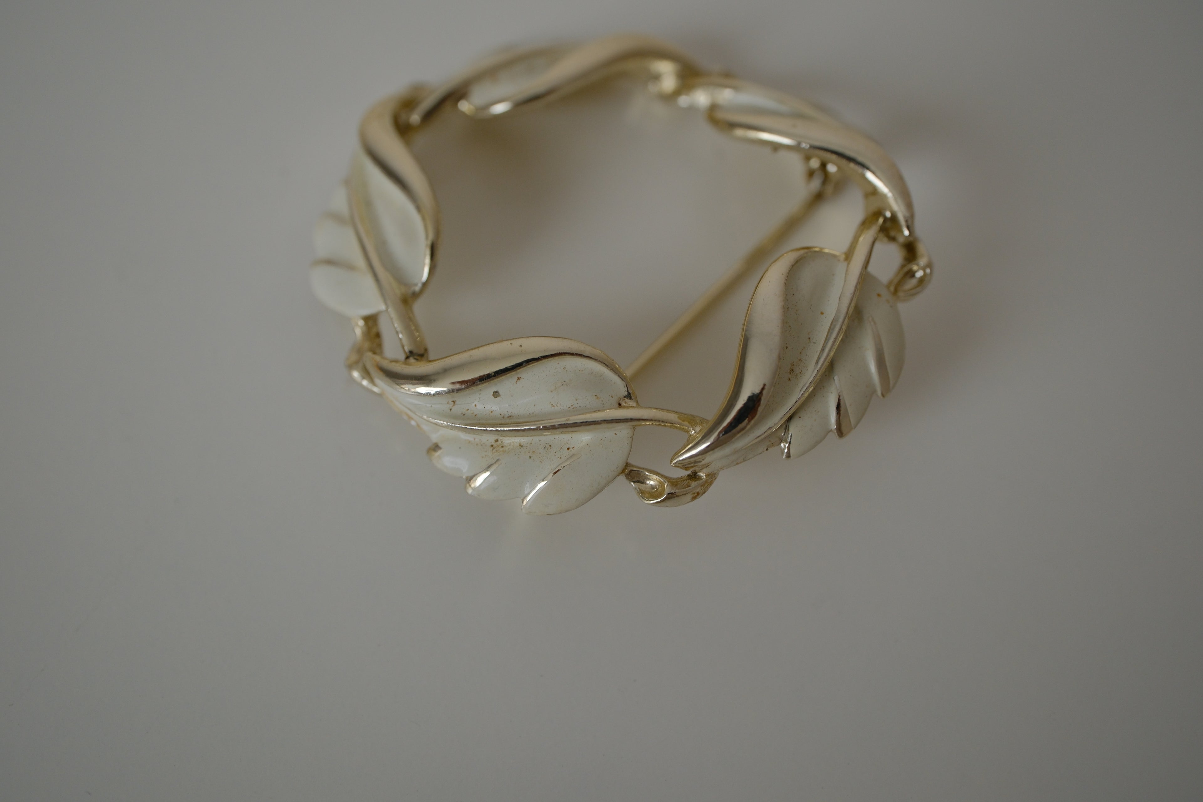 Vintage Coro White enamel Leaf brooch