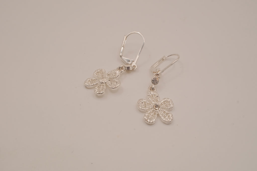 Vintage Avon In Bloom Silvertone Floral Dangle Earrings