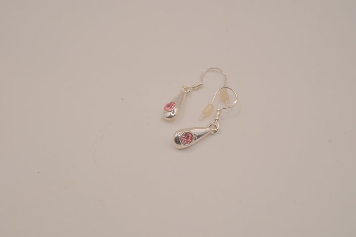 Vintage Avon silver teardrop dangle earrings