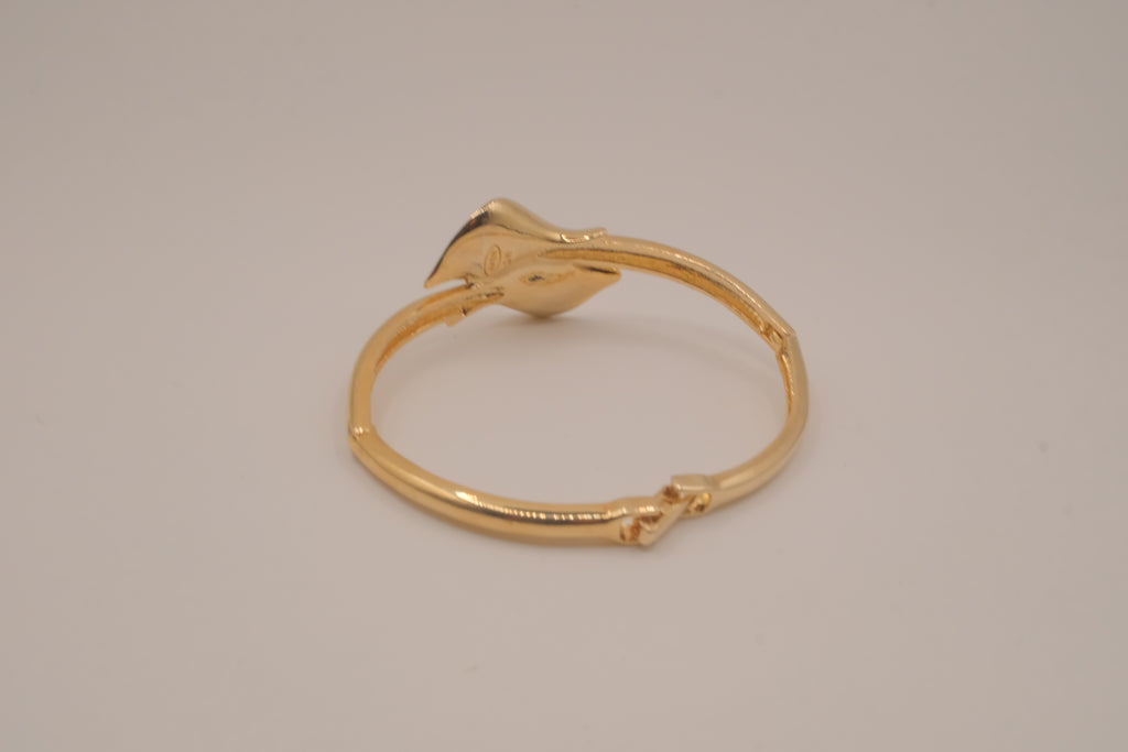 Vintage Avon gold-tone calla lily hinged bangle bracelet